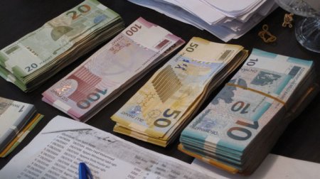 Azərbaycanın xarici aktivləri 4 milyard azalıb
