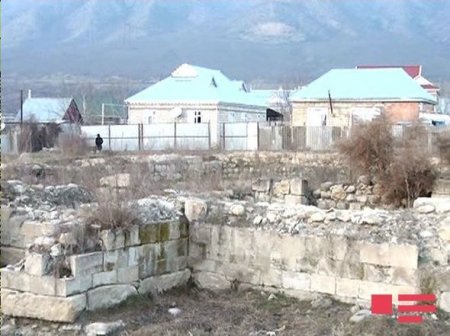 Ağsuda tarixi abidə və ziyarətgahın ərazisi zibilxanaya çevrilib