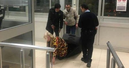 Sevgilisini Türkiyəyə çamadanda keçirmək istədi