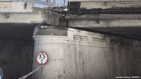 Bakının mərkəzində körpü uçmaq təhlükəsində