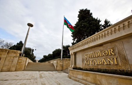 Deputatlar Şəhidlər xiyabanında soyqırım abidəsinin ucaldılmasını təklif ediblər