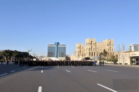 İlham Əliyev “Xocalı yürüşü”ndə iştirak edir