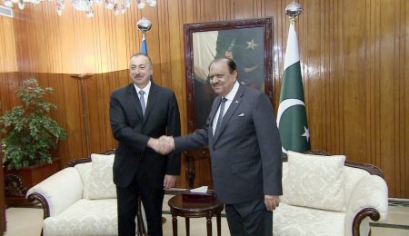 İlham Əliyev Pakistan prezidenti ilə danışıqlarda