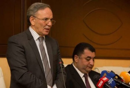 Deputat azərbaycanlı zənginlərə çağırış etdi