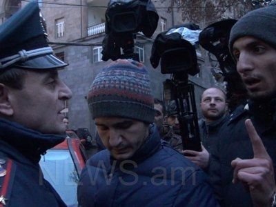 İrəvanda etirazçılarla polis arasında toqquşma baş verib