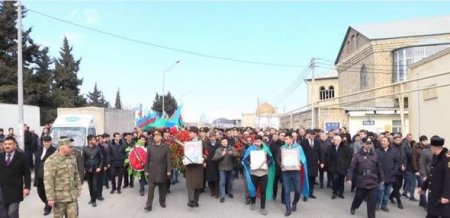 İcra başçısı şəhidin dəfnindən danışdı