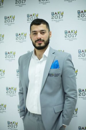 İslamiadanın rəsmi geyim formaları təqdim edildi