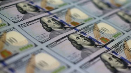 Dollar bir az da bahalaşdı