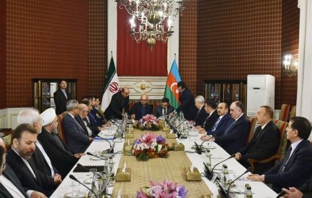 Azərbaycan və İran prezidentləri mətbuata bəyanatlarla çıxış ediblər