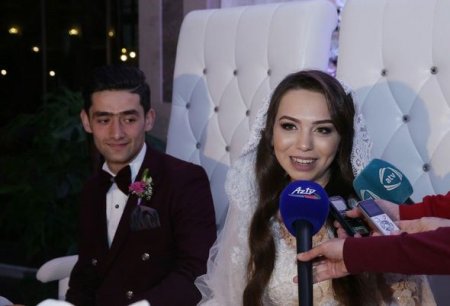 Mehriban Əliyeva uşaq evində böyüyən gənclərə toy etdi
