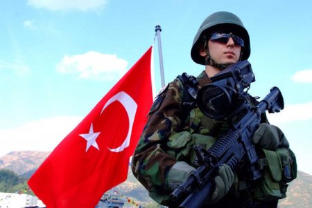 Türk əsgəri bombanın üstünə yazdığı sözlərlə məhşurlaşdı