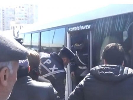 Sürücülərə qarşı reyd: artıq sərnişinlər avtobuslardan düşürülür