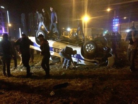 Batumidə iğtişaşlar: Çox sayda yaralı var