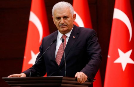 Türkiyənin baş naziri Niderlanda sərt cavab veriləcəyini bildirib