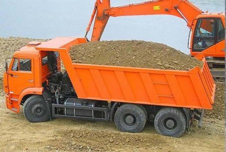 Azərbaycanda 27 tonluq yük maşını 137 km/saat sürətlə radara düşdü