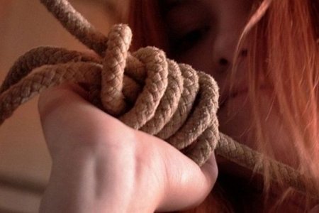 Qızının ölümündə özünü günahkar bilən ata intihar edib