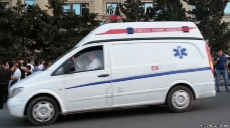 Gəncədə əqli zəifliyi olan kişiyə su əvəzinə aseton içiriblər