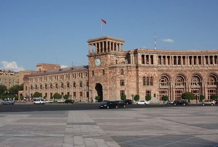 Erməni burnu...