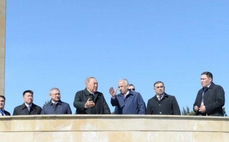 Azərbaycan və Qazaxıstan prezidentlərinin geniş tərkibdə görüşü keçirilib