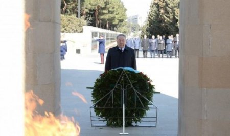 Azərbaycan və Qazaxıstan prezidentlərinin geniş tərkibdə görüşü keçirilib