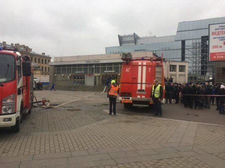 Sankt-Peterburq metrosunda partlayış: Hadisə yerindən görüntülər