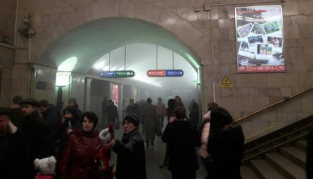 Sankt-Peterburq metrosunda partlayış: Hadisə yerindən görüntülər