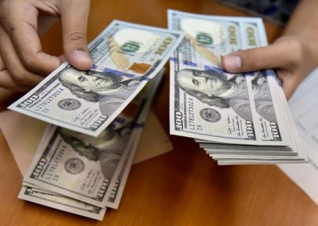 Dolların yay aylarına olan məzənnəsi ilə bağlı proqnoz