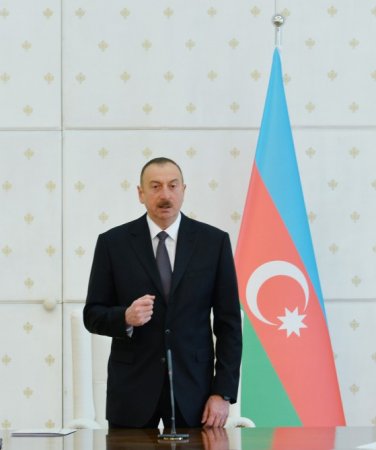 İlham Əliyev: “Hər bir ailənin imkanı olmalıdır ki, öz ehtiyacını özü ödəsin”