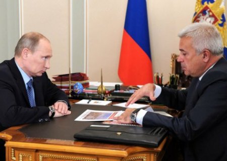 Azərbaycanlı milyarder Putinə söz verdi