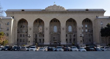 “Ermənistanla biznes quran Muradovun yüksək vəzifəli qardaşı...”