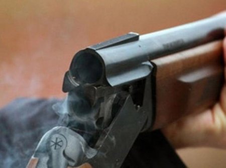 Bakıda 2 nəfər məktəbli qıza görə güllələnib