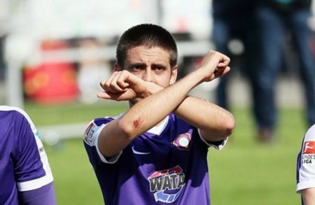 Dmitri Nazarov son dəqiqədə komandasını məğlubiyyətdən xilas edib