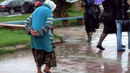 Varlılarla kasıblar arasında uçurum dərinləşir...
