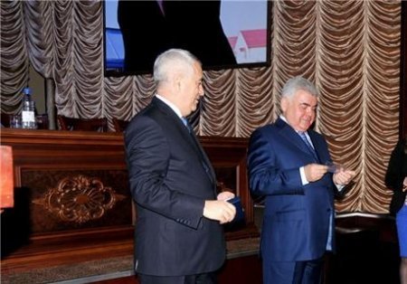 Hafka”nın bankını belə boşaldıblar: Ziya Məmmədov 15 milyon, “Şərurlu İsfəndiyar” 1.1 milyon... Hafka”nın bankını belə boşaldıblar: Ziya Məmmədov 15 milyon, “Şərurlu İsfəndiyar” 1.1 milyon...