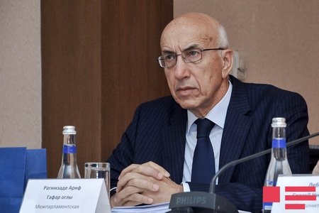 Arif Rəhimzadədən verilişi qapadılan Turan İbrahimova
