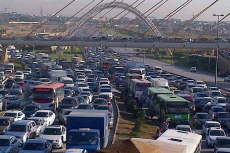 Bakıda avtomobillərin sayı 50 min azalacaq