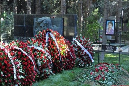 Tanınmış alim Rəfiqə Əliyeva dəfn edilib