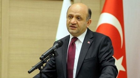 Türkiyənin müdafiə naziri şəhid oğlunu belə sevindirdi