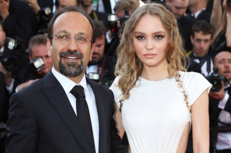 İranlı rejissora Kann festivalında “Oskar” mükafatı təqdim edilib