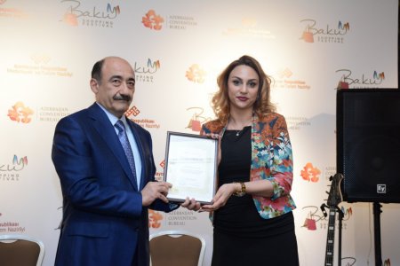 Bakı Şopinq Festivalına görə bir qrup şəxs mükafatlandırıldı