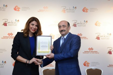Bakı Şopinq Festivalına görə bir qrup şəxs mükafatlandırıldı