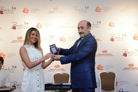 Bakı Şopinq Festivalına görə bir qrup şəxs mükafatlandırıldı