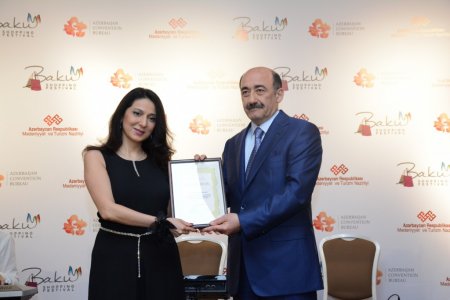 Bakı Şopinq Festivalına görə bir qrup şəxs mükafatlandırıldı
