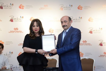 Bakı Şopinq Festivalına görə bir qrup şəxs mükafatlandırıldı