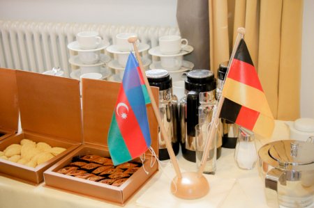 Azərbaycanlı menecerlər Almaniyada