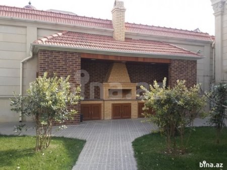 Oliqarxların milyonlarla manatlıq mülkləri: satan çoxalıb, alan yoxdur...
