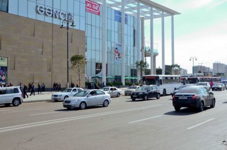 Gənclik Mall işıqsız qaldı