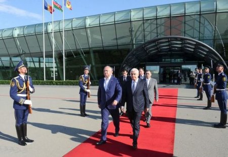 Moldova prezidentinin Azərbaycana rəsmi səfəri başa çatıb