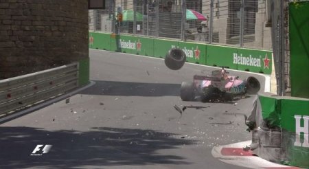 Formulada bir gündə üç qəza