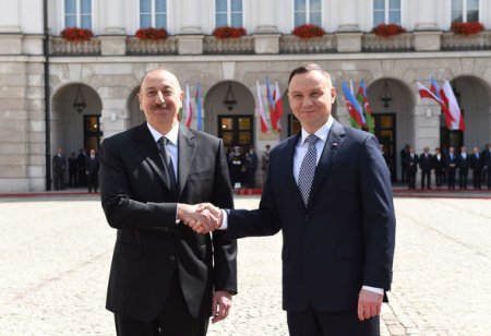 İlham Əliyev Polşada rəsmi səfərdədir